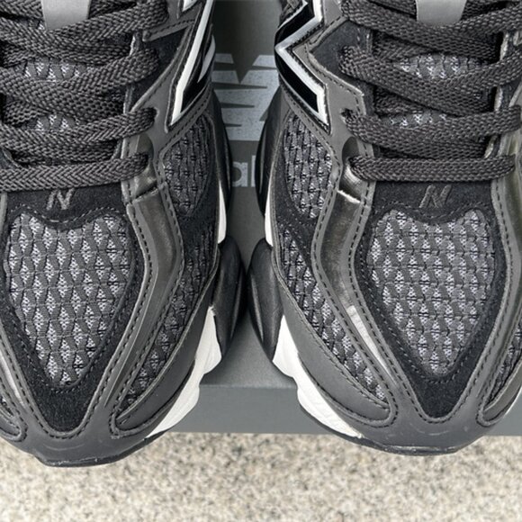 New Balance Shoe Palace Black Silver  Men's sneakers - Picture 7 of 8